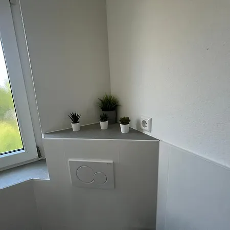 Hub 11 - Mit Balkon Hostal *
