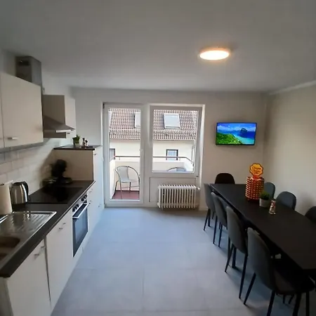 Hub 11 - Mit Balkon *