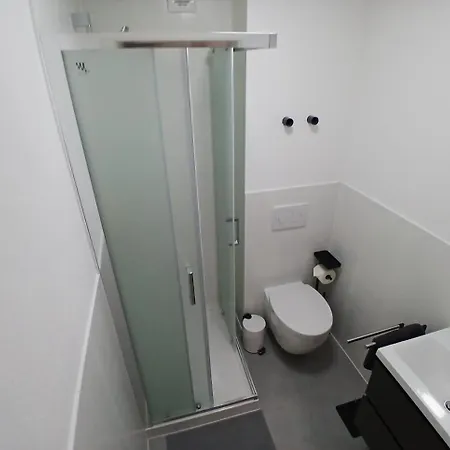 Hub 11 - Mit Balkon *