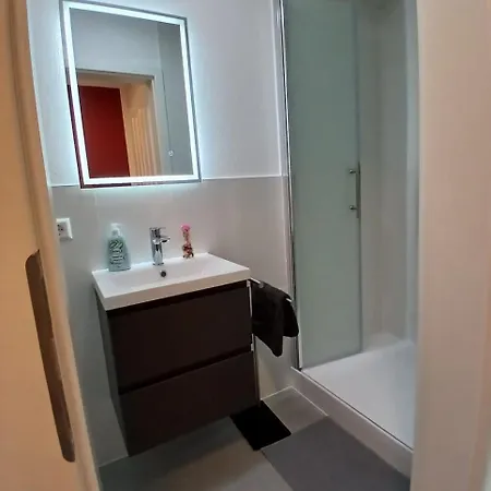 Hub 11 - Mit Balkon Hostal Karlsruhe