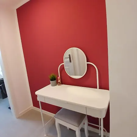 Hub 11 - Mit Balkon Hostal *